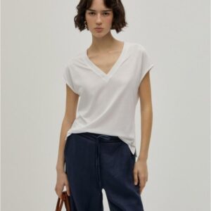 T-shirt Decenio decote em V em liocel e algodão